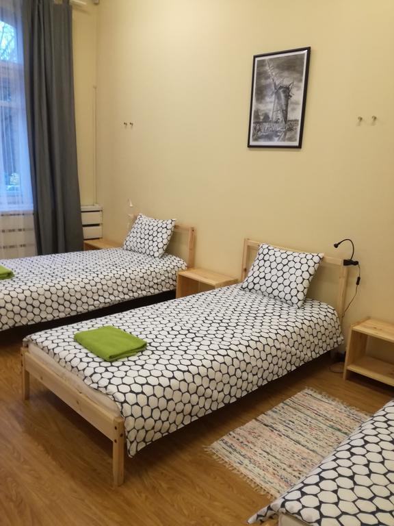 25 Hours Hostel Вильнюс Экстерьер фото