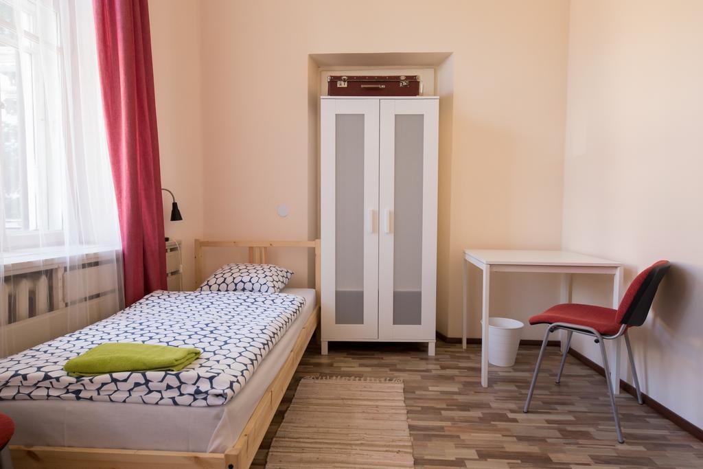 25 Hours Hostel Вильнюс Экстерьер фото