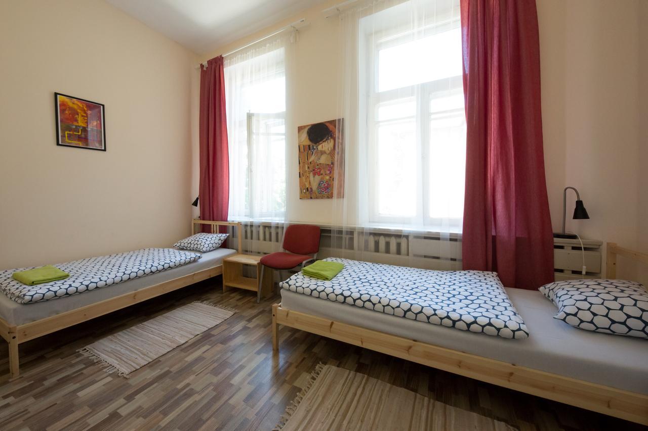 25 Hours Hostel Вильнюс Экстерьер фото